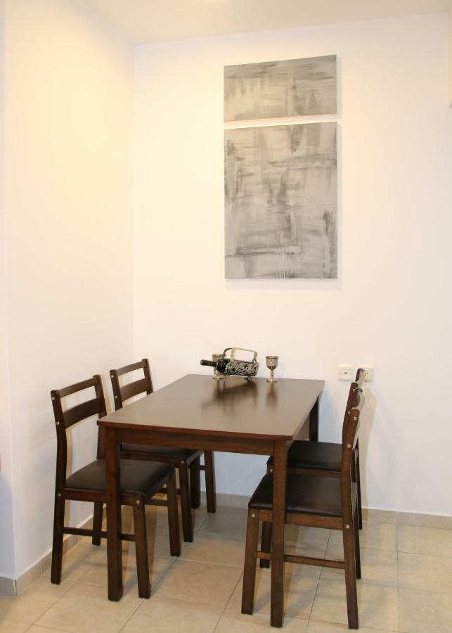 Tiberias Apartment Buitenkant foto
