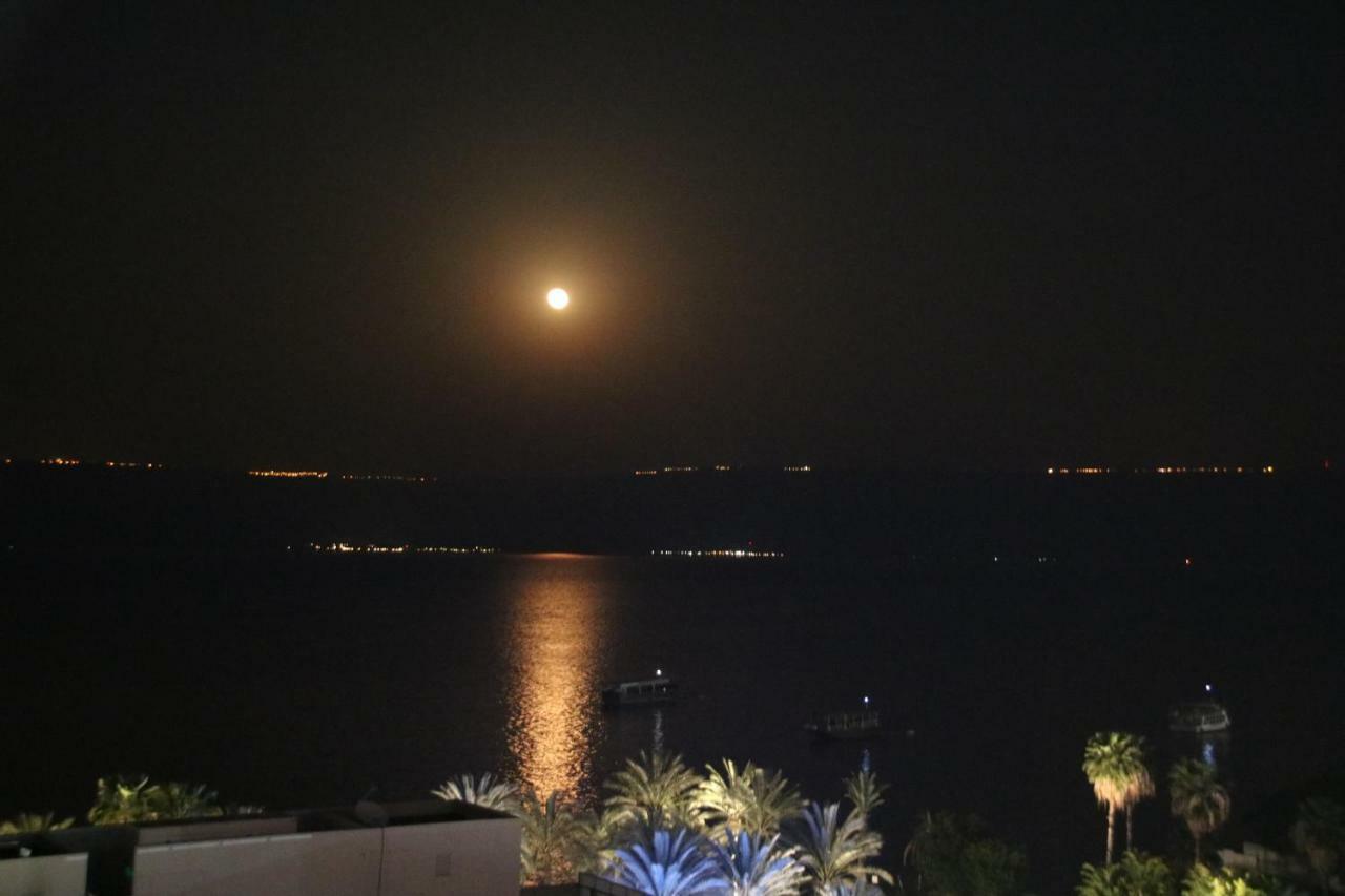 Tiberias Apartment Buitenkant foto